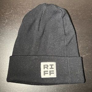 RIFF Black Cuffed Beanie – Minimalist Style